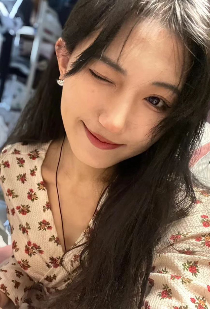 女的张开腿让男的捅 女的张开腿让男的捅