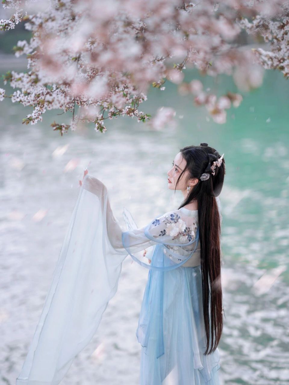 亚洲一二三四专区 亚洲一二三四专区