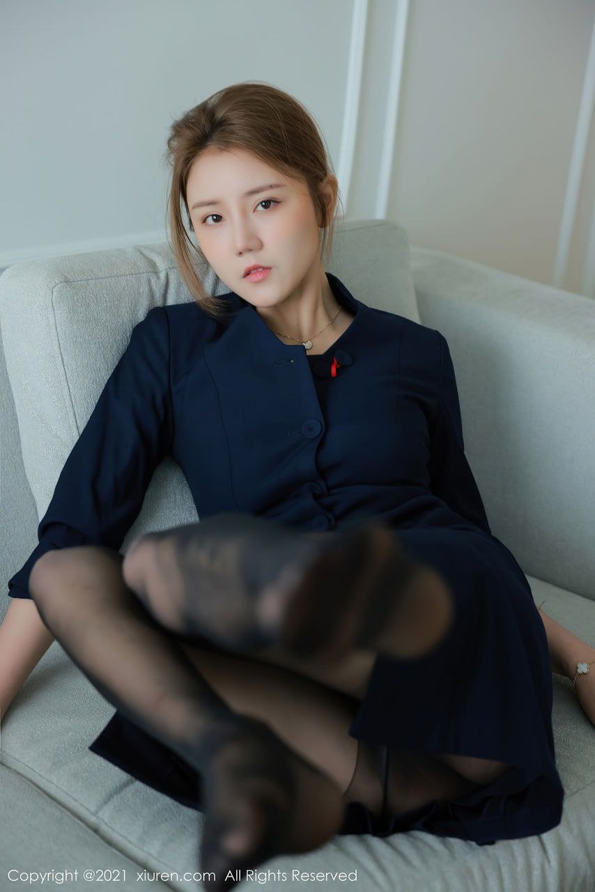女性扒开双腿让男人猛进猛出 女性扒开双腿让男人猛进猛出