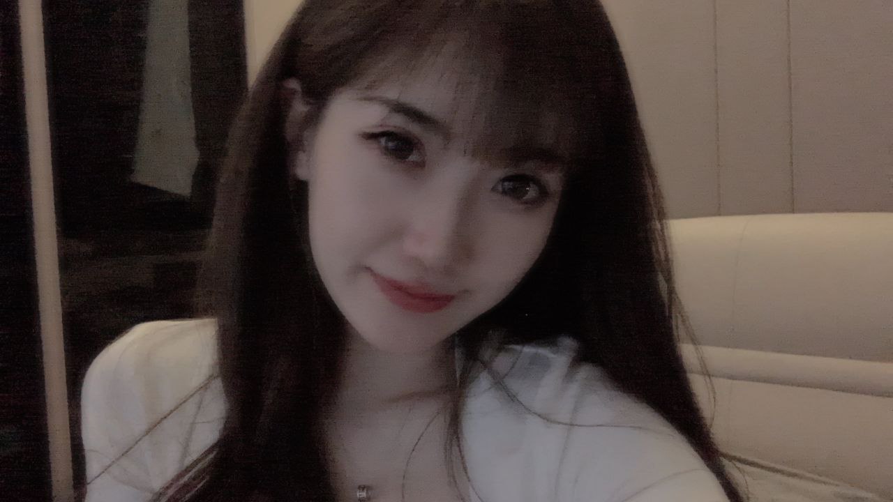 蜜臀深夜视频