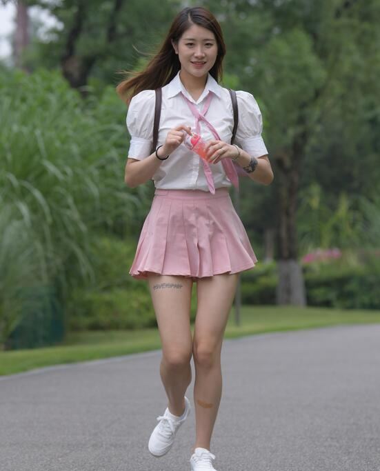 又黄又免费的视频 又黄又免费的视频