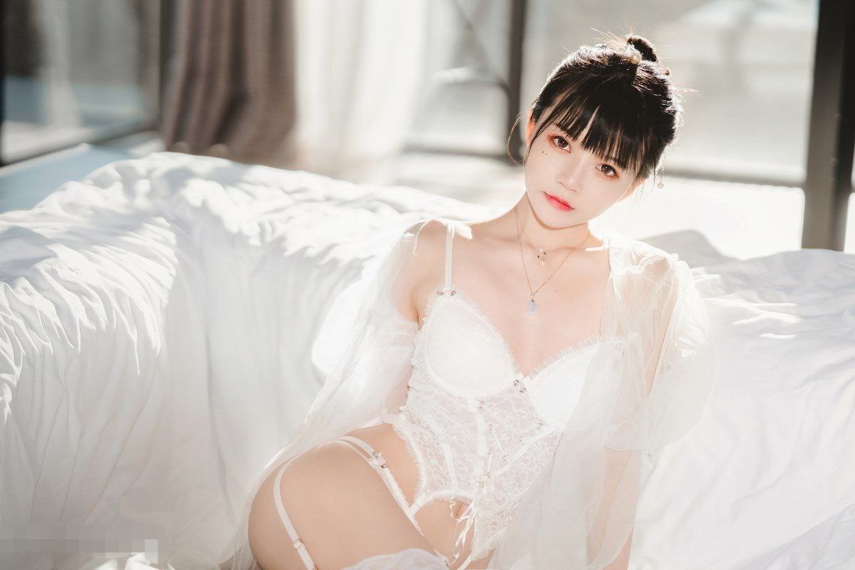 非洲黑人吊巨大vs亚洲女 非洲黑人吊巨大vs亚洲女
