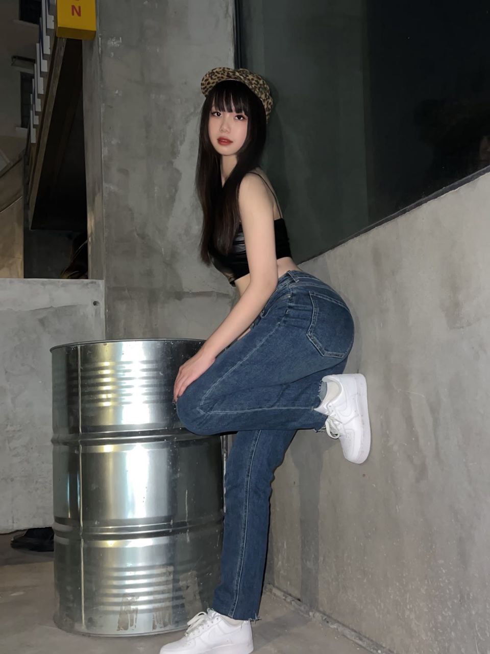 亚洲V国产V中文在线 亚洲V国产V中文在线