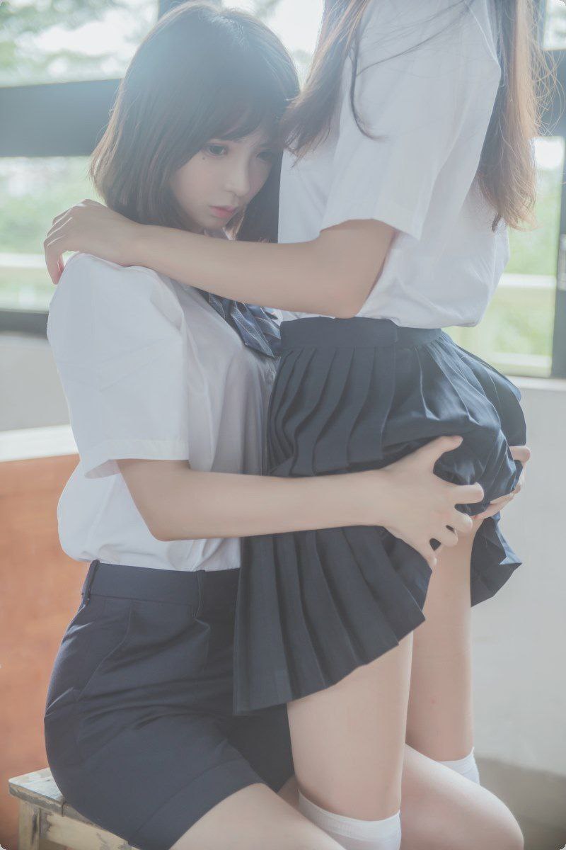 成 人 色综合 成 人 色综合