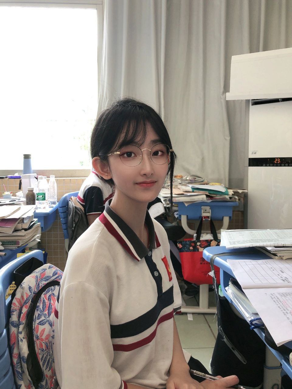 五月婷婷综合网 - DVD全集免费播放