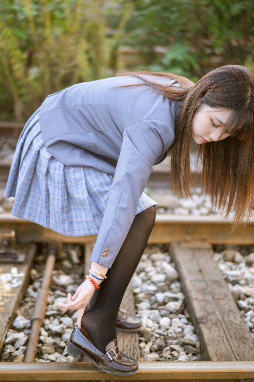 一炕四女被窝交换啪啪 一炕四女被窝交换啪啪