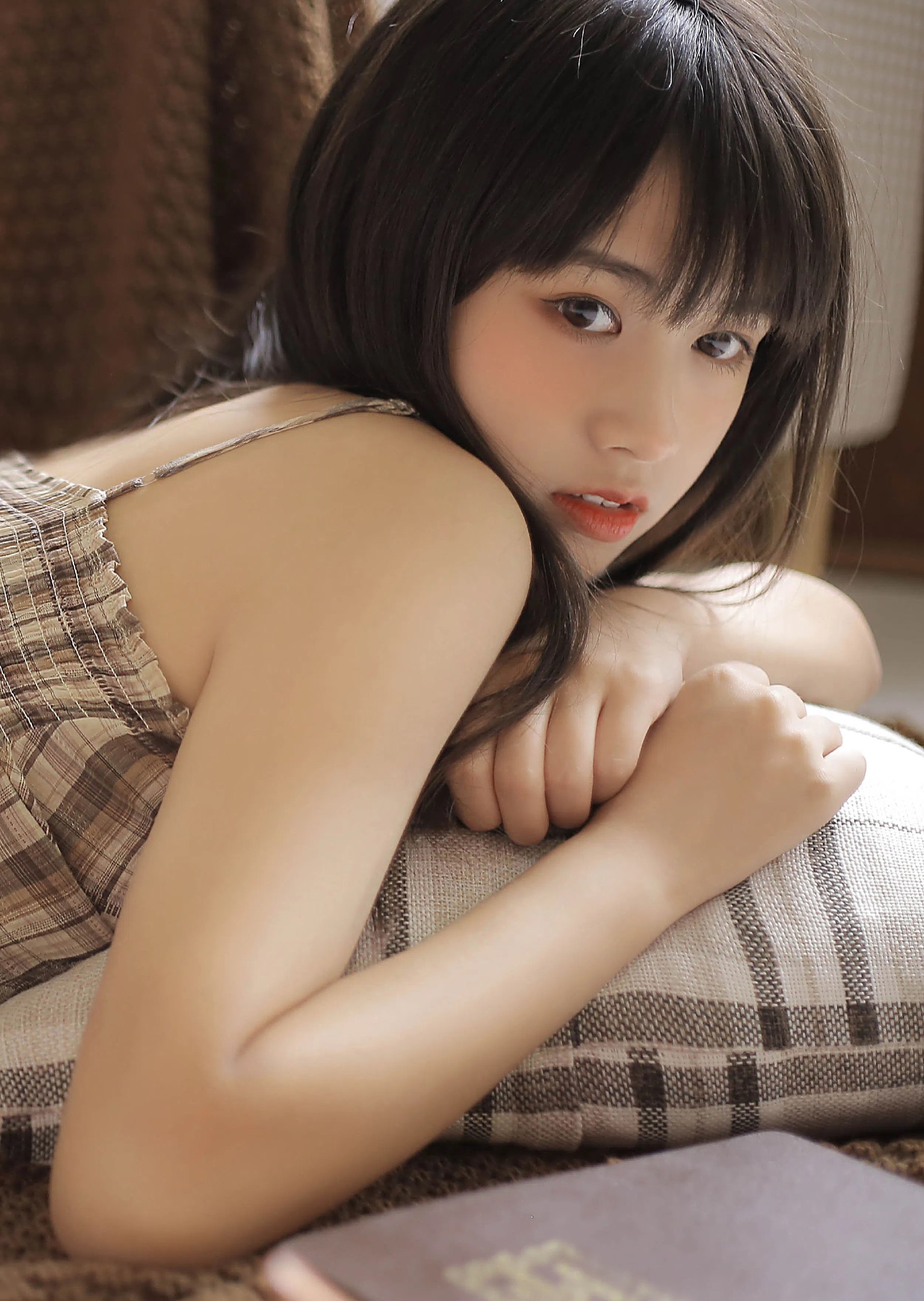 丰满的邻居 丰满的邻居