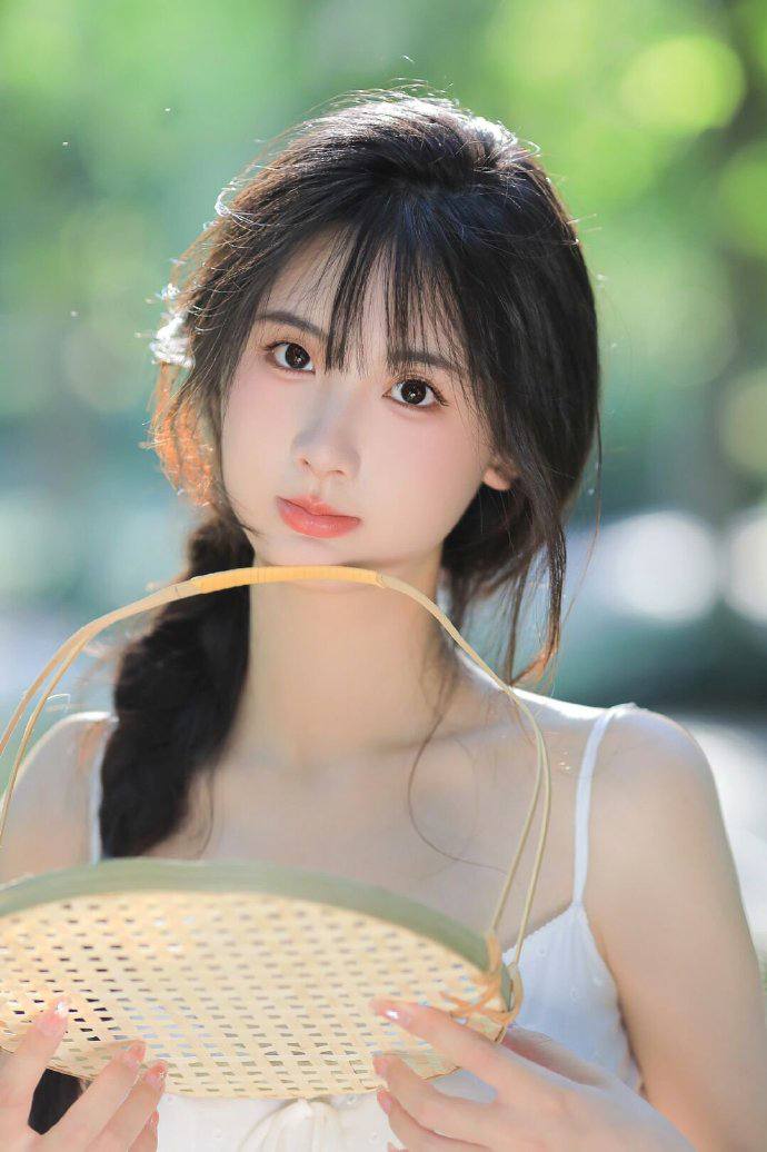 麻花传MD0174苏蜜清歌许依然 麻花传MD0174苏蜜清歌许依然