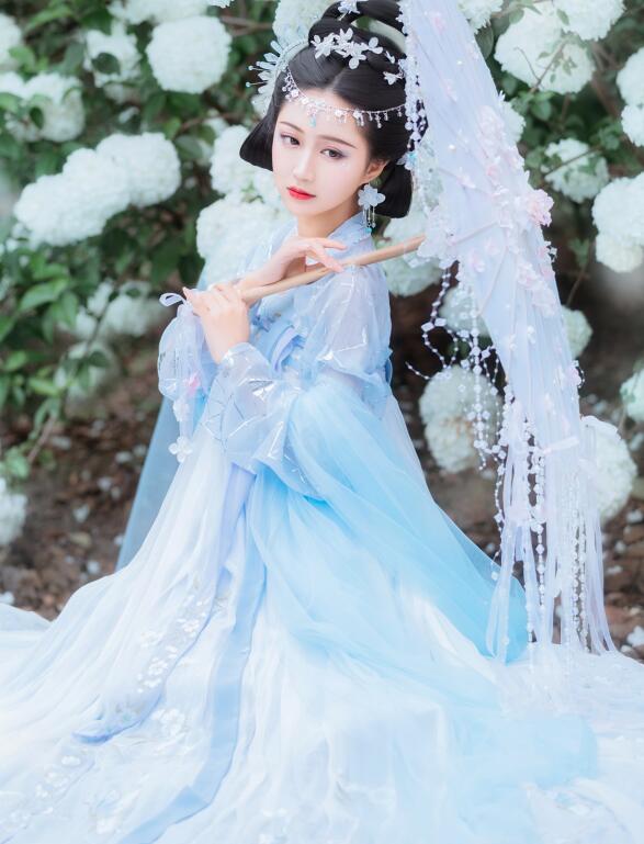 花蝴蝶免费视频在线观看 花蝴蝶免费视频在线观看