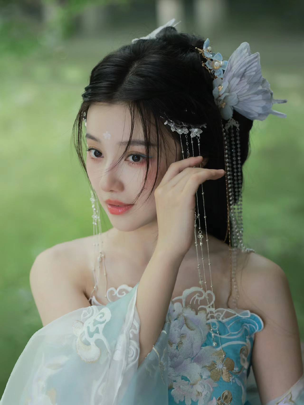 非洲黑人吊巨大vs亚洲女 非洲黑人吊巨大vs亚洲女